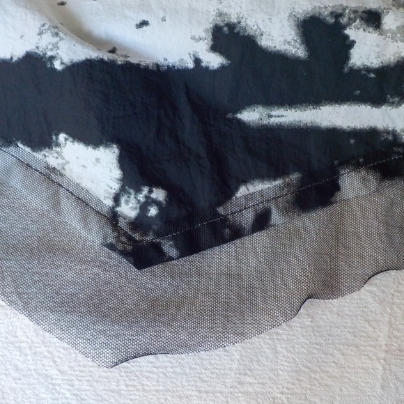 Blk/White Crisp Mini Dress - Picture 7 of 13